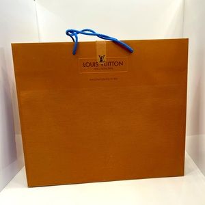 🔥Bundle Me🔥Louis Vuitton Shopping Bag 🛍
